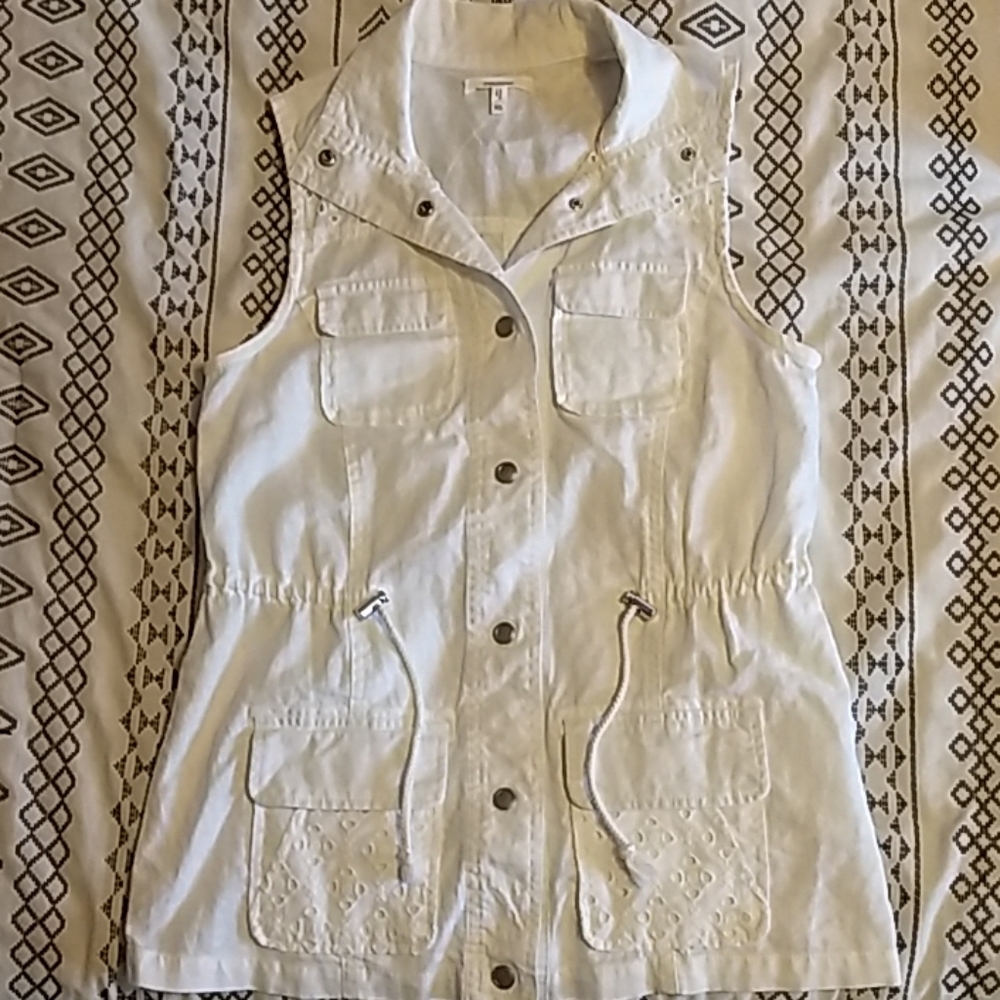 maurices white cotton vest